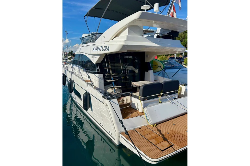 BoatPhoto.alt