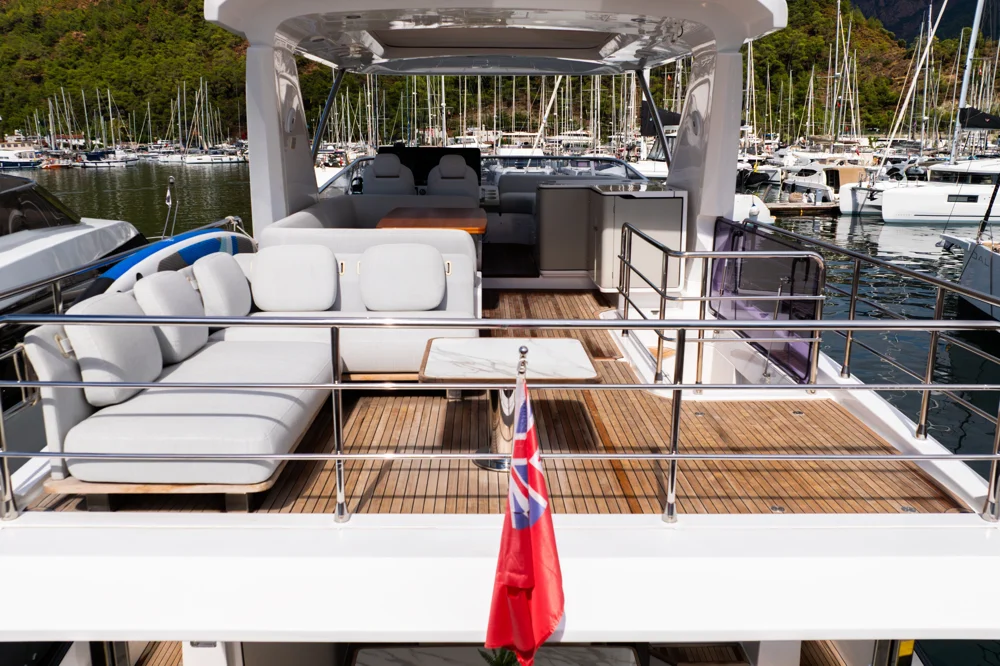 BoatPhoto.alt