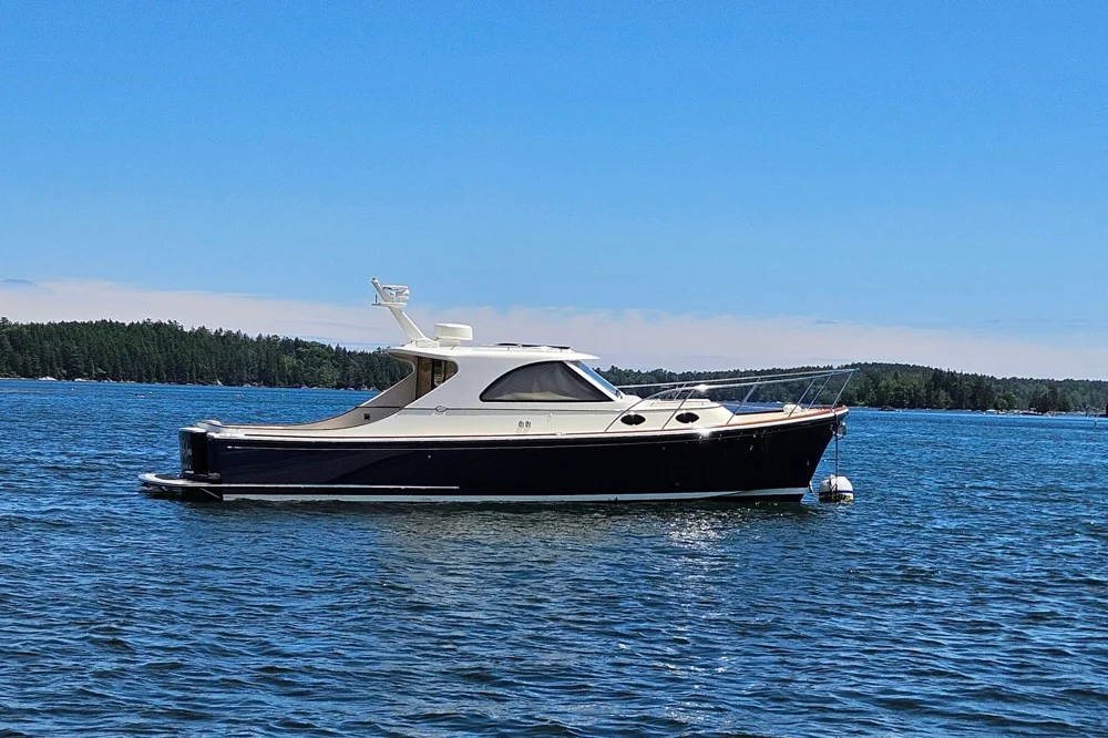 BoatPhoto.coverAlt