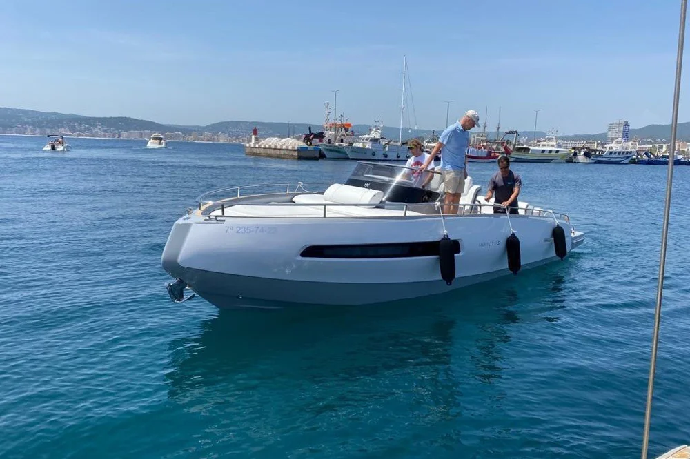 BoatPhoto.alt