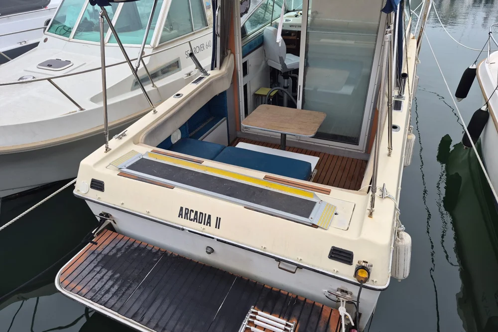 BoatPhoto.coverAlt