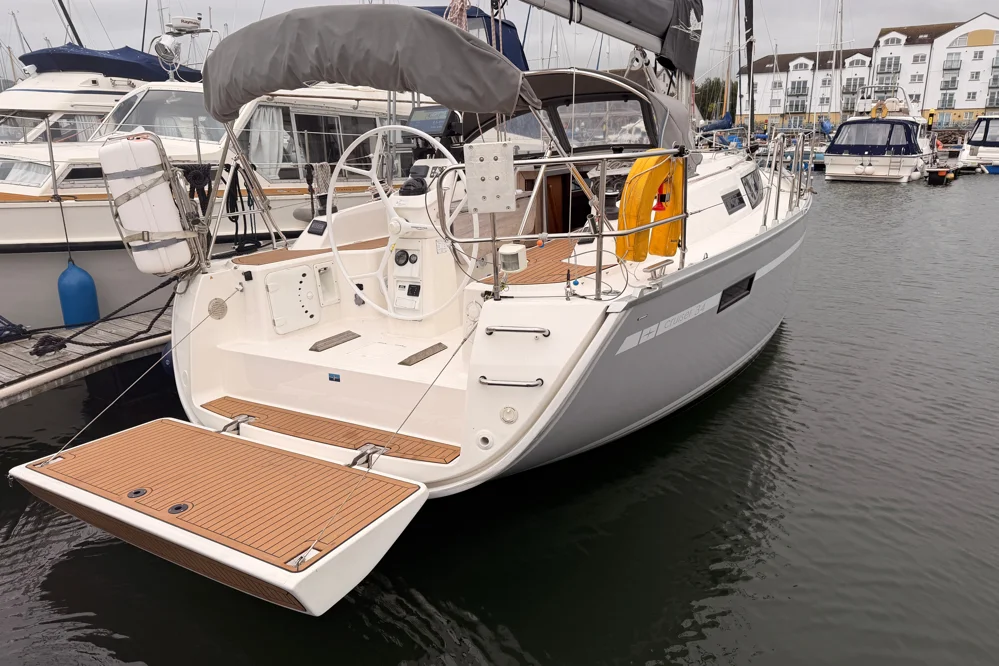 BoatPhoto.alt