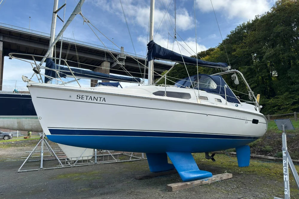 BoatPhoto.coverAlt
