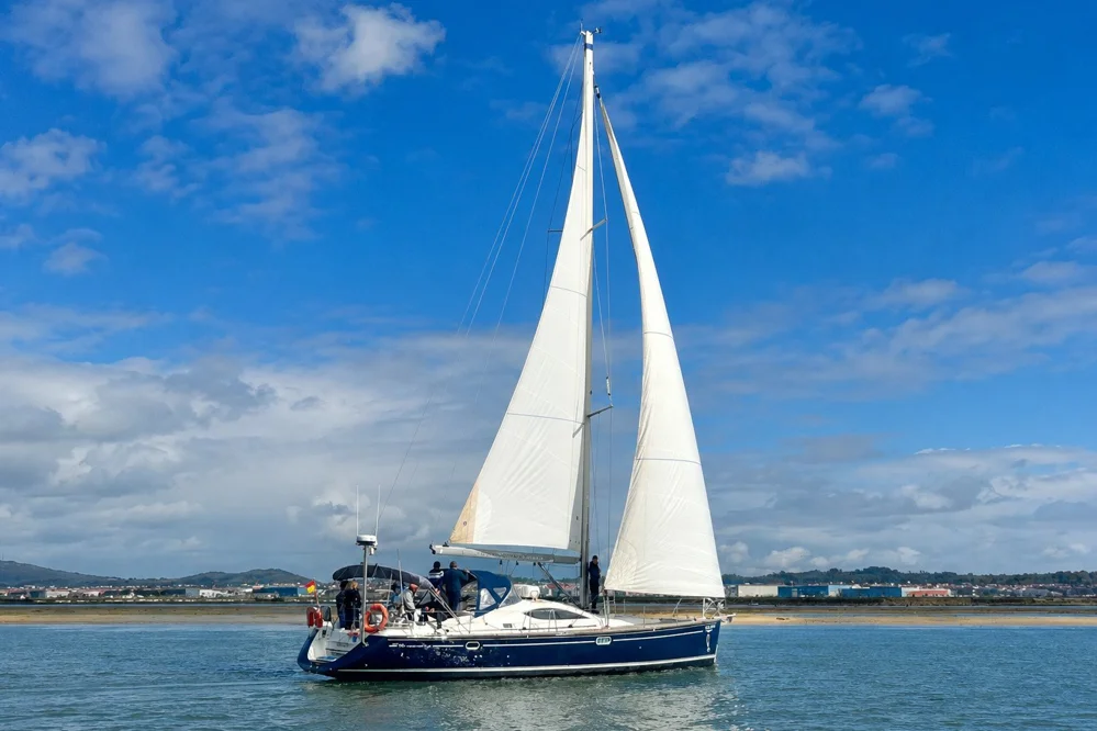 BoatPhoto.coverAlt