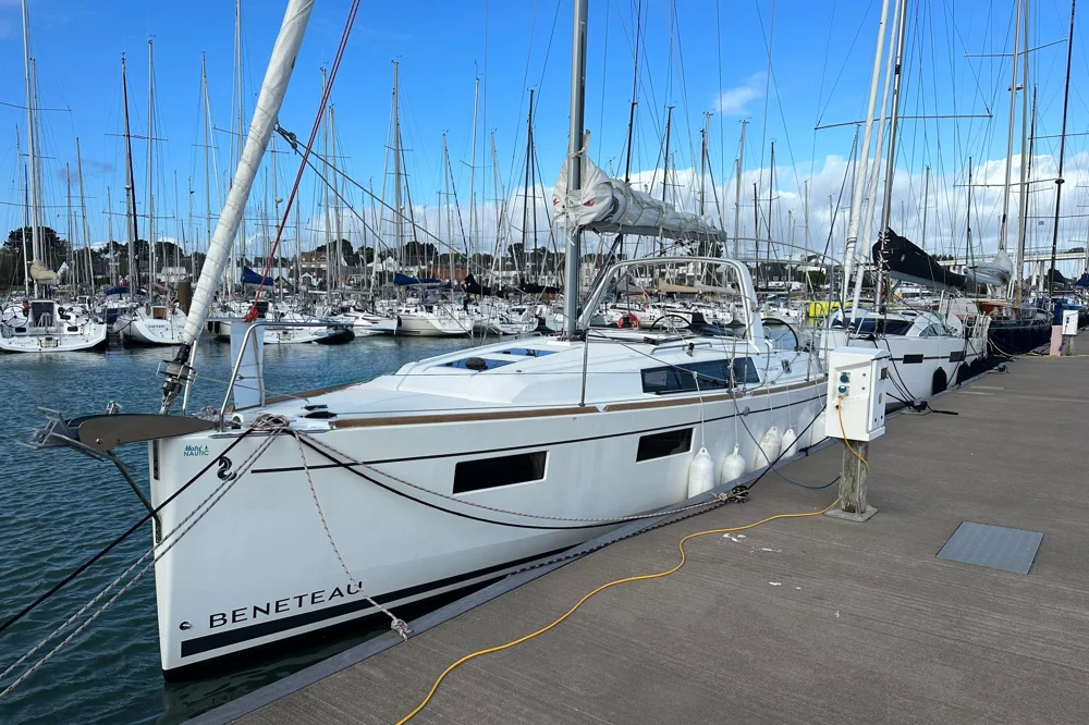 BoatPhoto.coverAlt