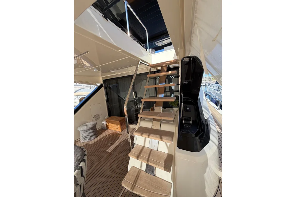 BoatPhoto.alt