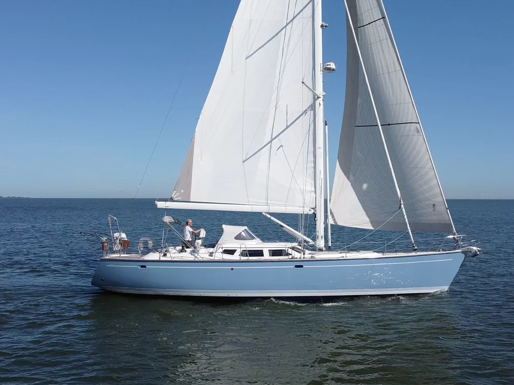 BoatPhoto.coverAlt