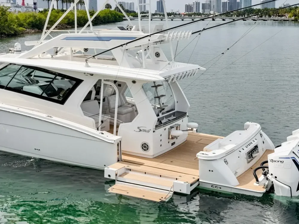 BoatPhoto.alt