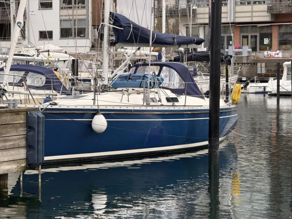 BoatPhoto.coverAlt