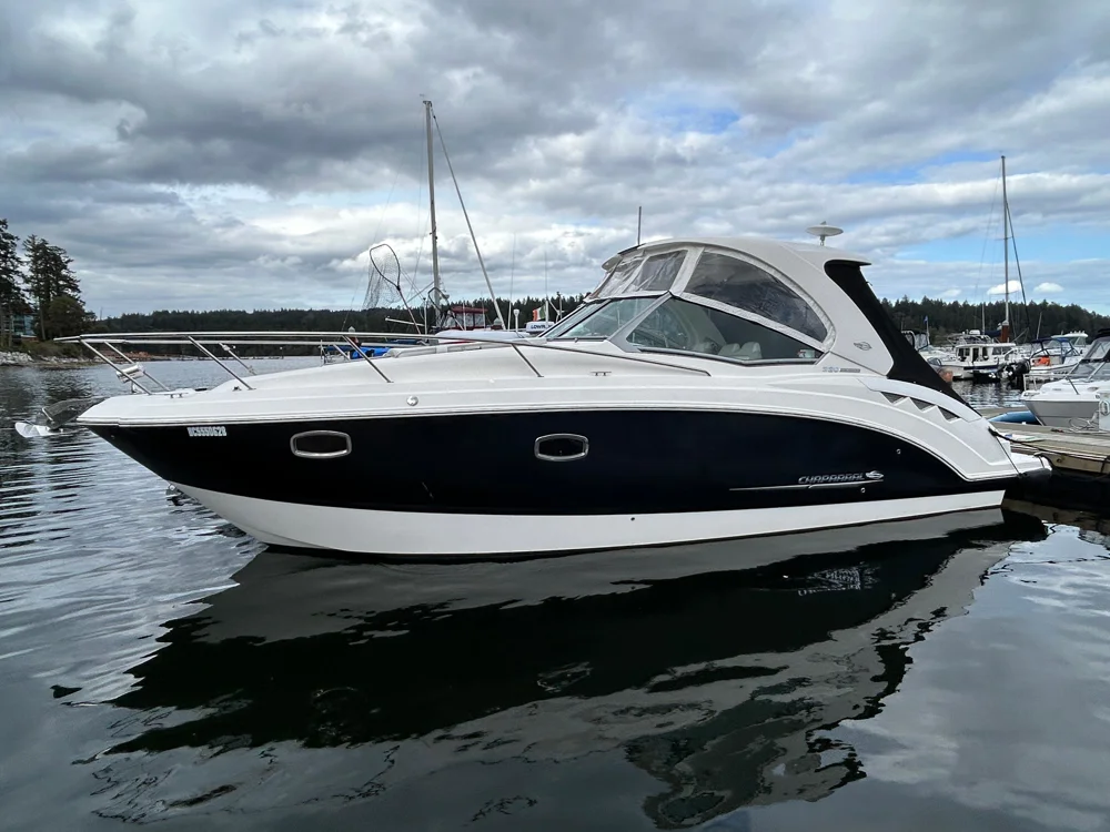 BoatPhoto.coverAlt