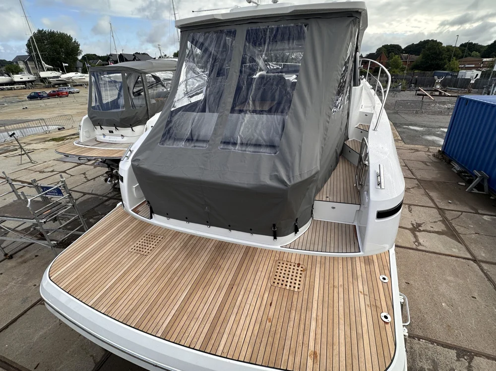 BoatPhoto.alt