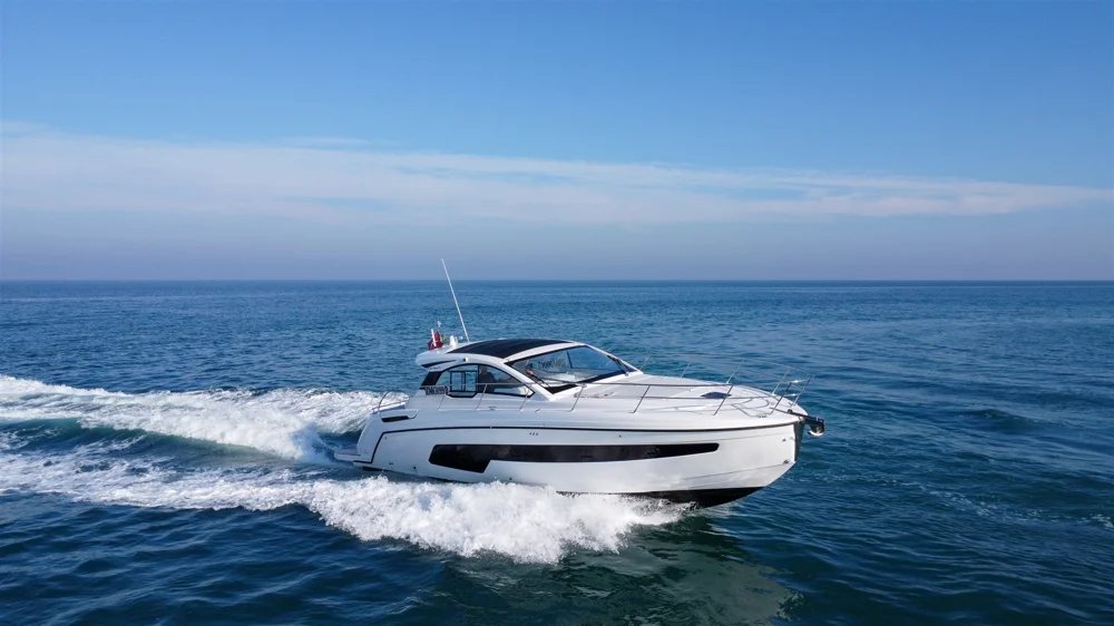 BoatPhoto.coverAlt