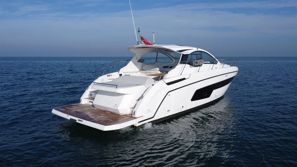 BoatPhoto.alt