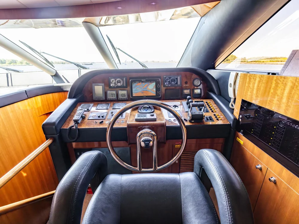 BoatPhoto.alt
