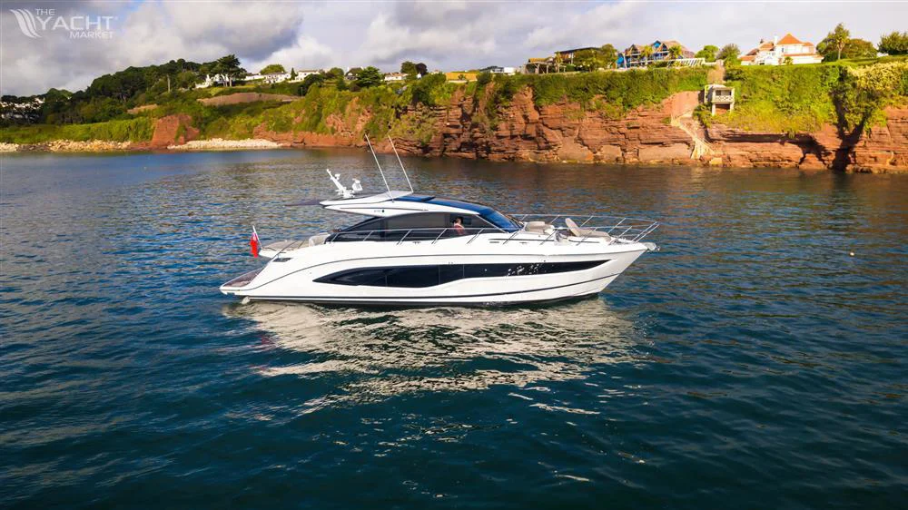 BoatPhoto.coverAlt