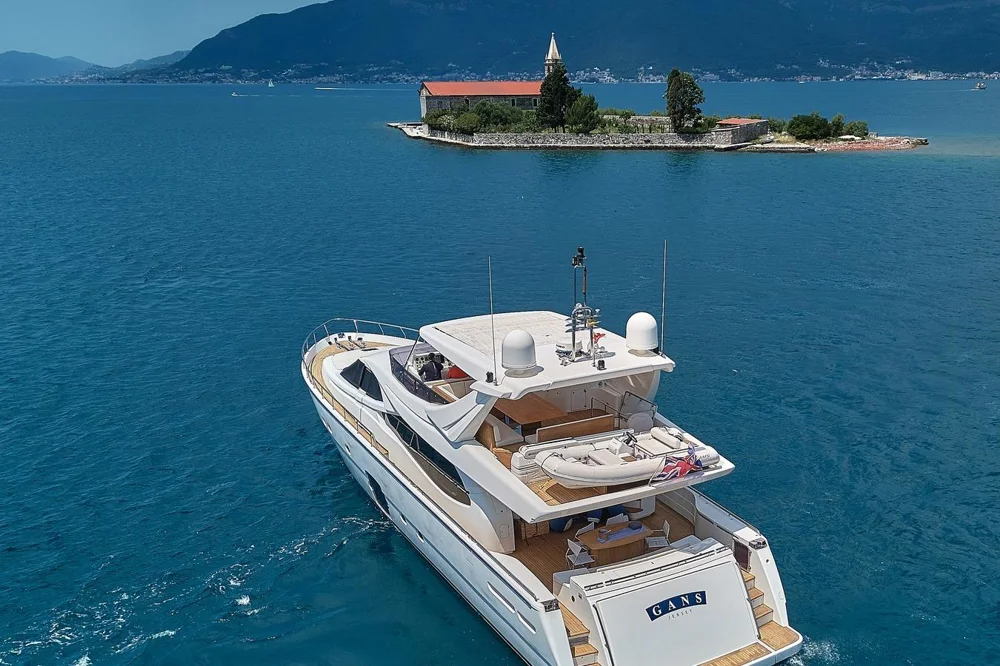 2008 FERRETTI 780 Fly for sale in Kotor, Montenegro, photo 4 of 5