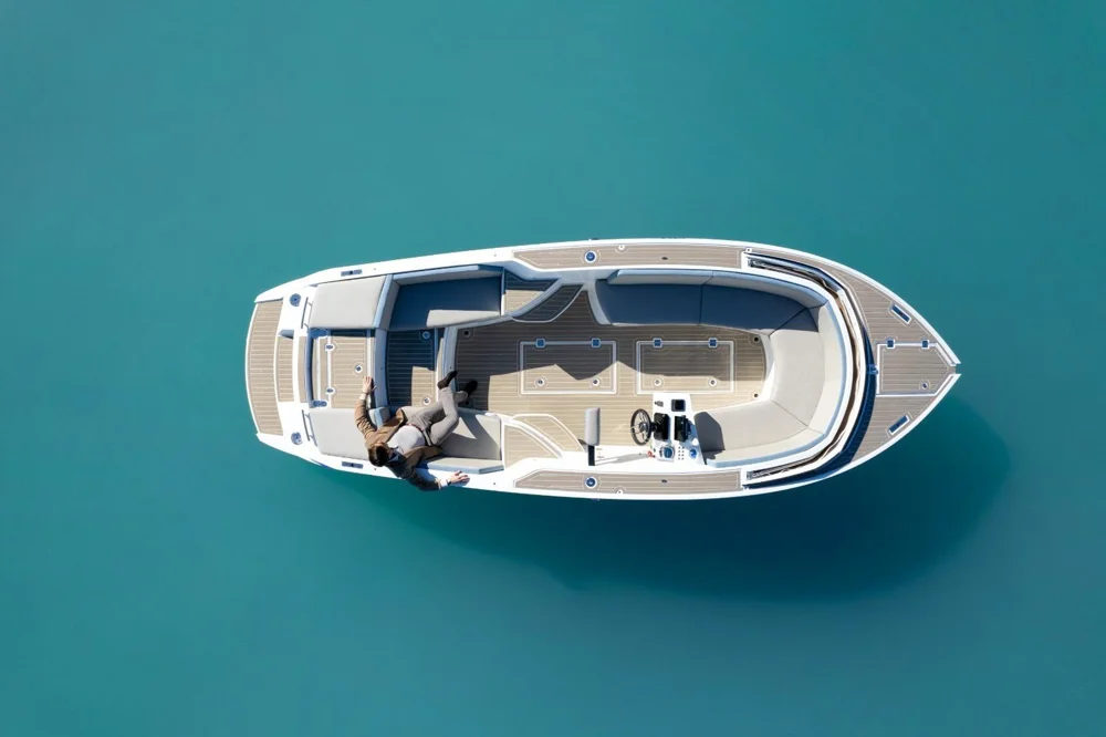 BoatPhoto.alt