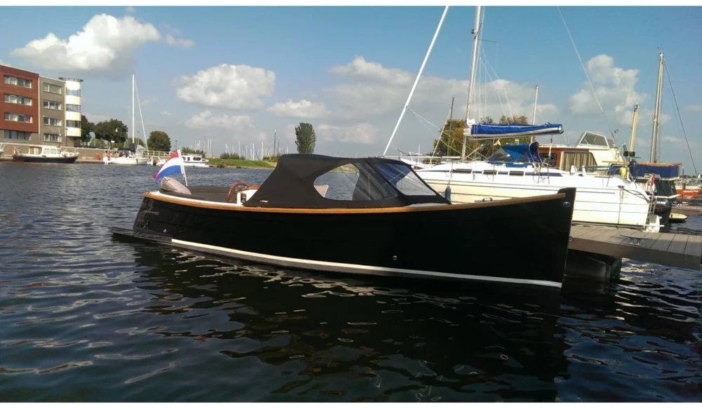 BoatPhoto.coverAlt