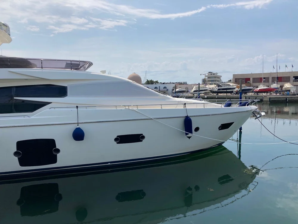 BoatPhoto.alt