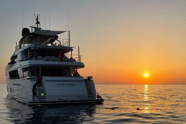 BoatPhoto.alt