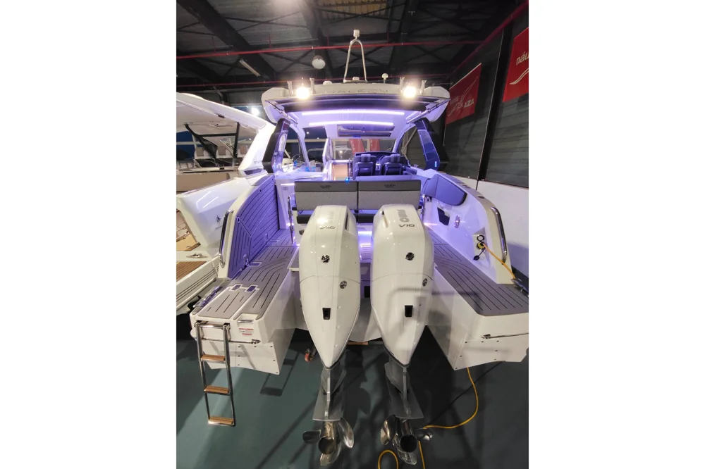 BoatPhoto.coverAlt