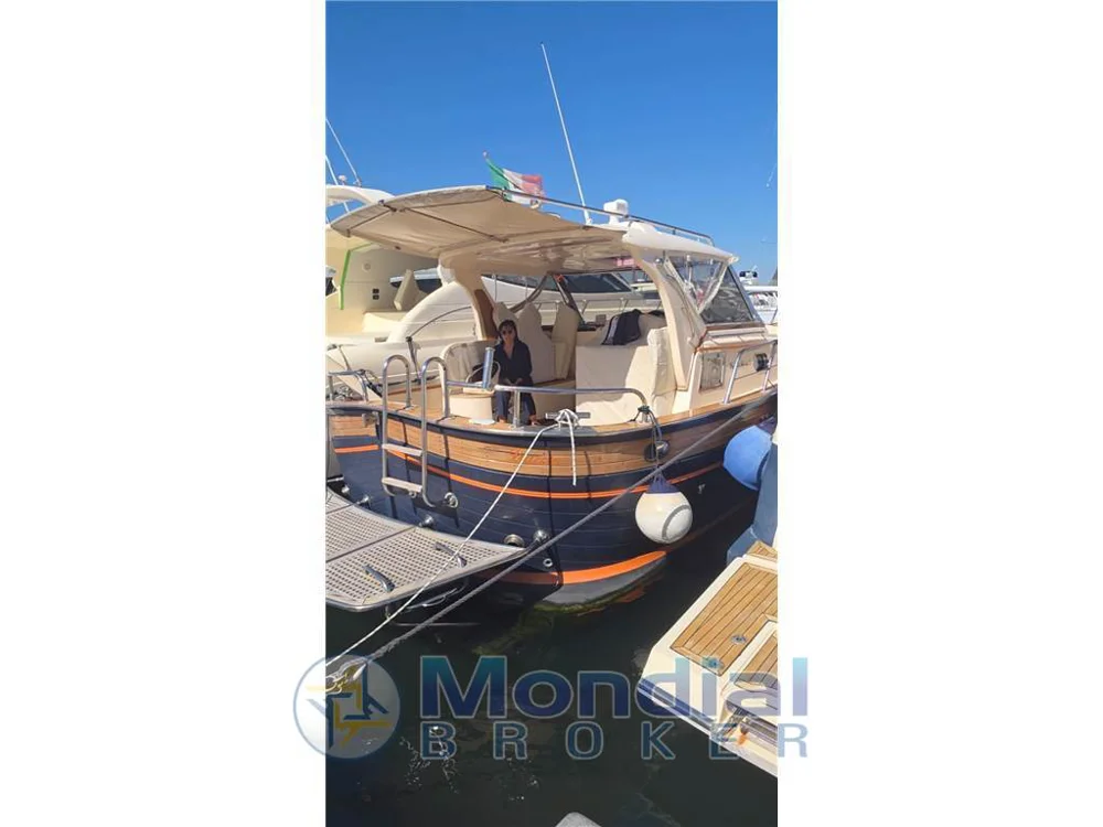 BoatPhoto.coverAlt