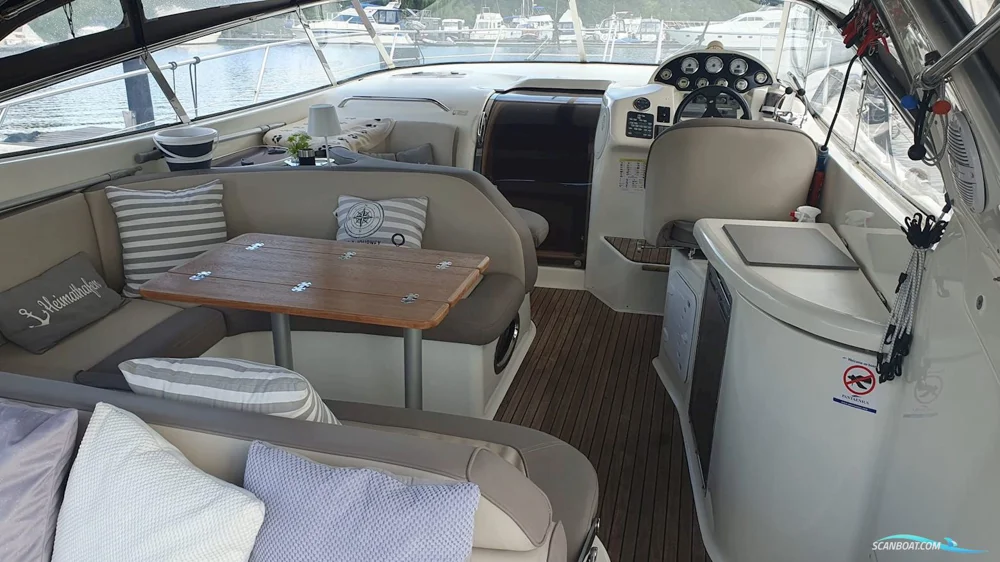 2010 Bavaria S 37 for sale in Hamburg, Germany, photo 3 of 5