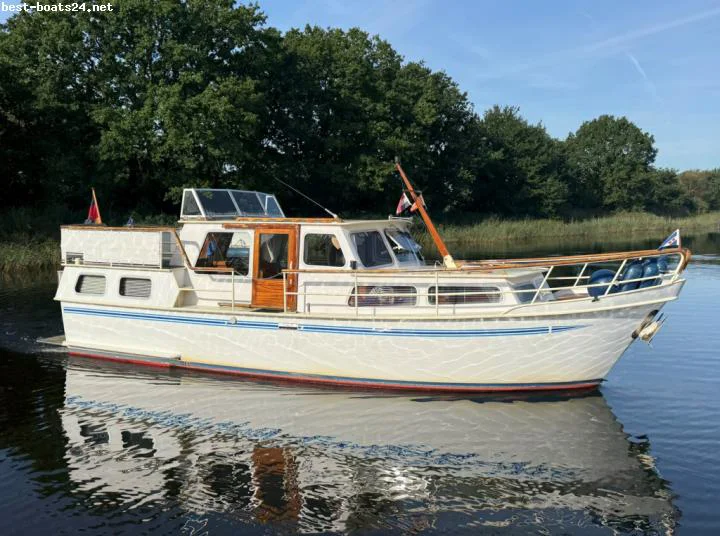 BoatPhoto.alt
