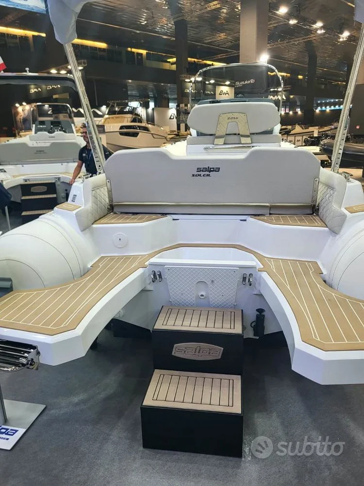 BoatPhoto.coverAlt