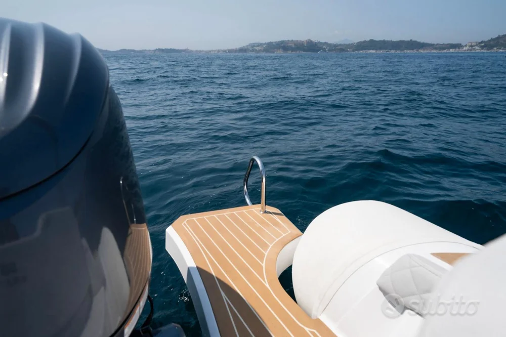 BoatPhoto.alt