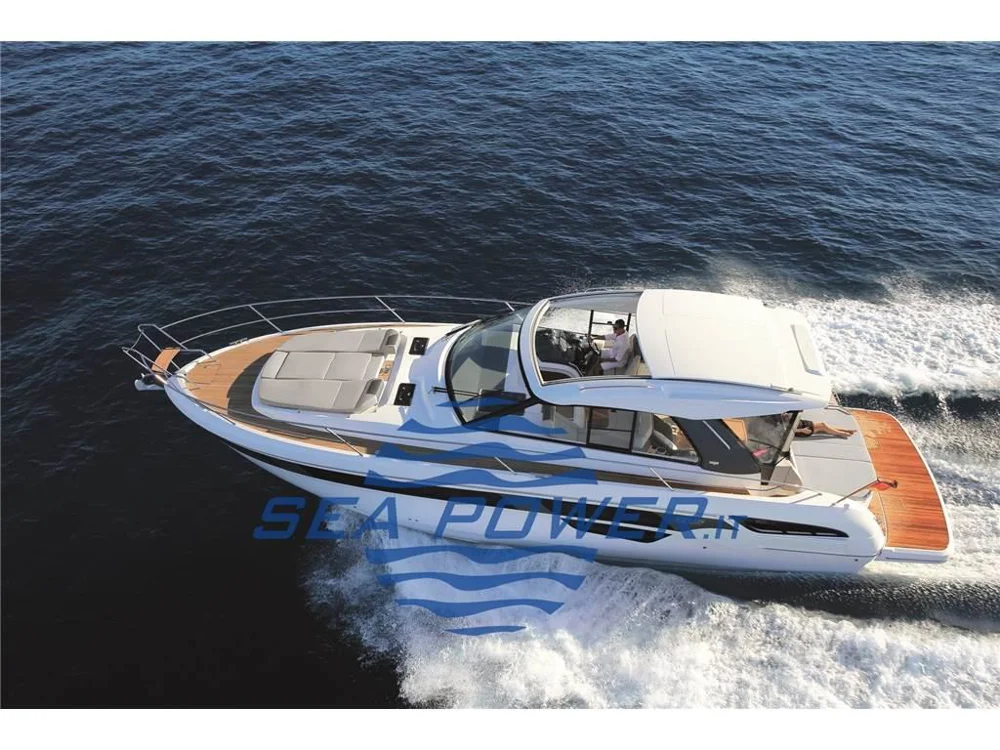 BoatPhoto.coverAlt