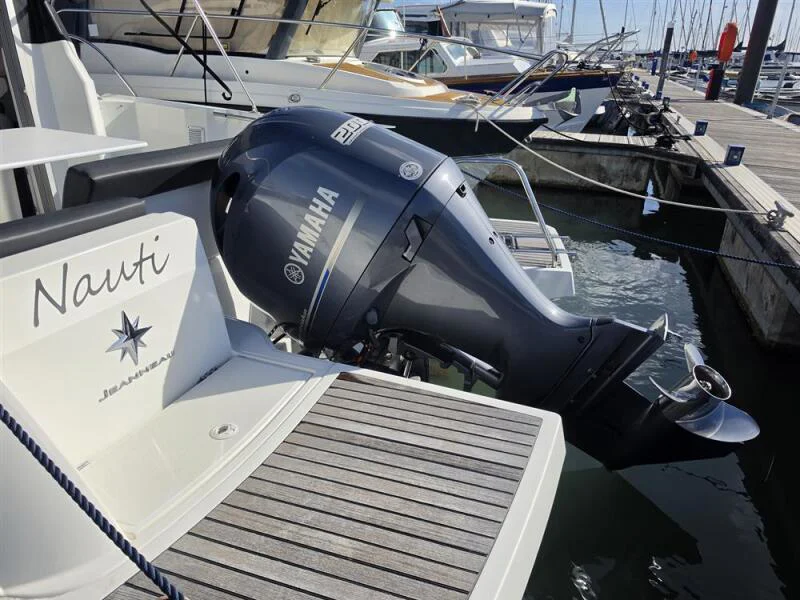 BoatPhoto.alt