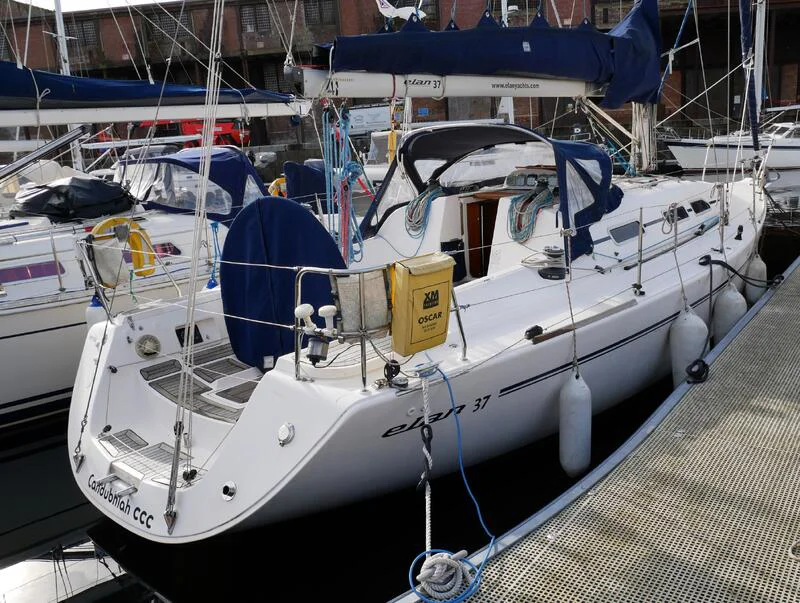 BoatPhoto.coverAlt