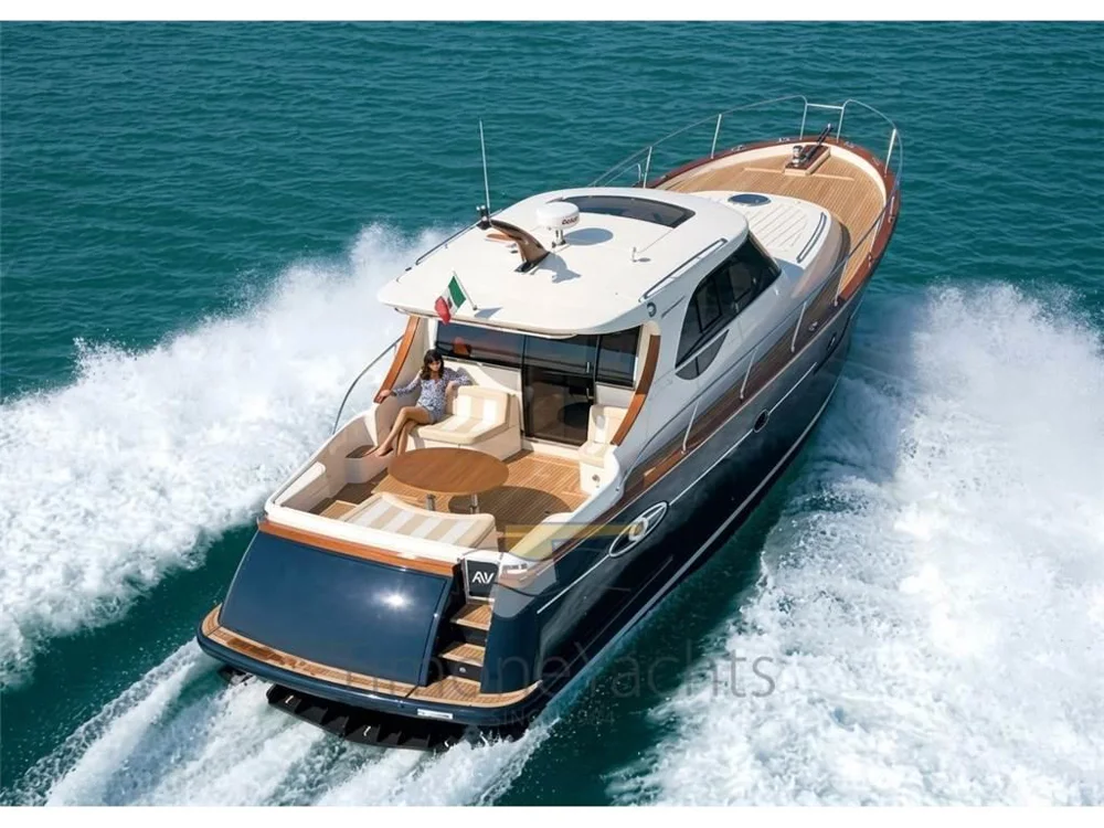 BoatPhoto.alt
