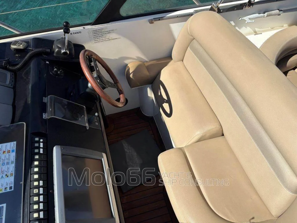 2000 Princess Yachts Princess V50 for sale in Italy, photo 3 of 5