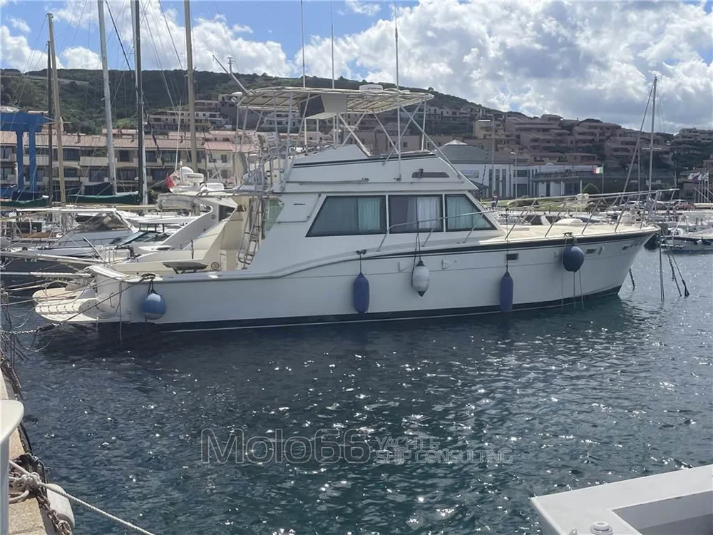 1986 Hatteras 52C for sale in Italy, photo 3 of 5