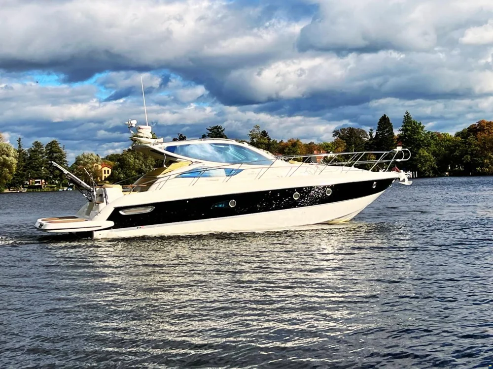 BoatPhoto.coverAlt