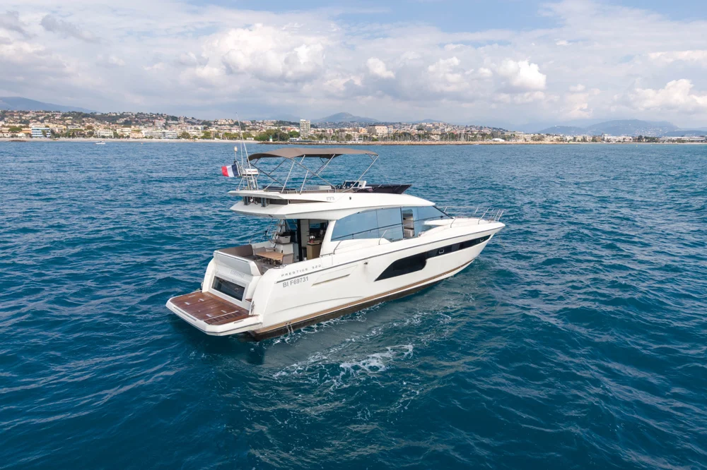 BoatPhoto.alt