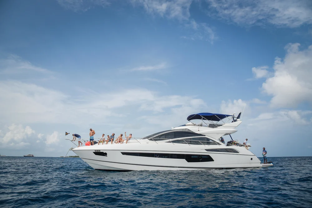 BoatPhoto.coverAlt