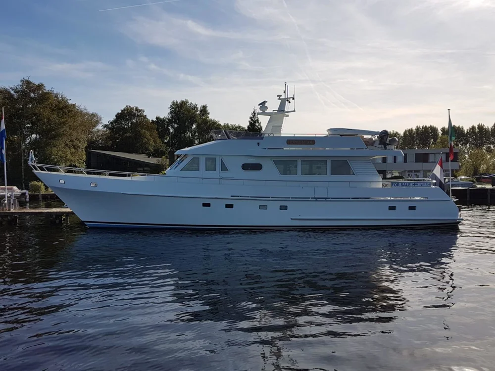 BoatPhoto.alt