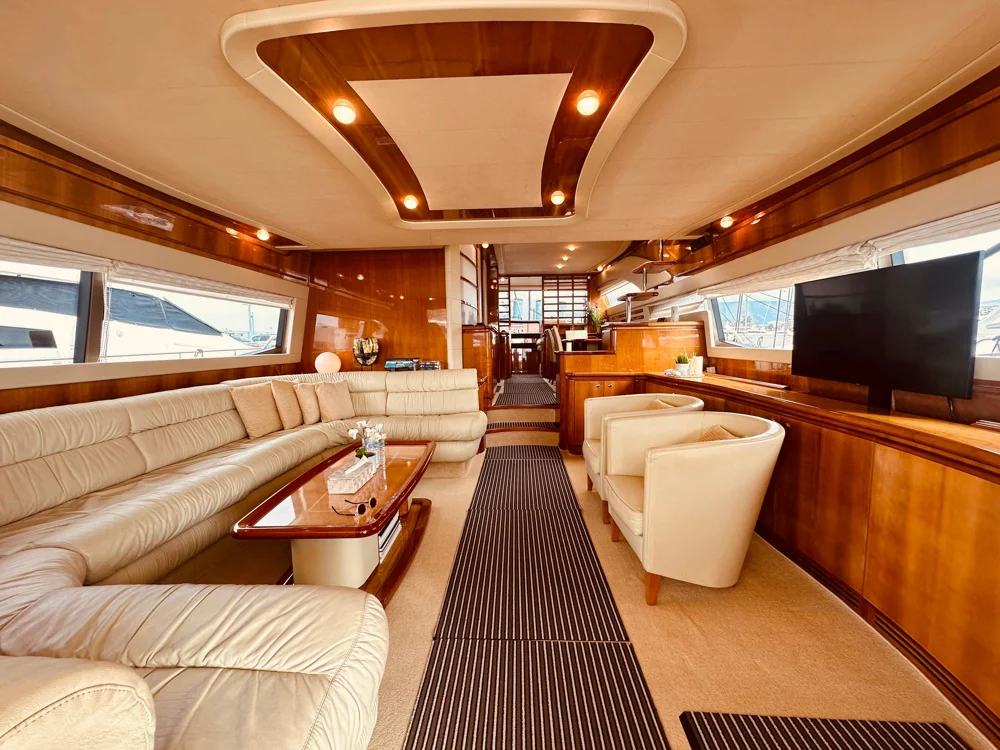 2004 FERRETTI 760 for sale in Athens, Greece, photo 2 of 5