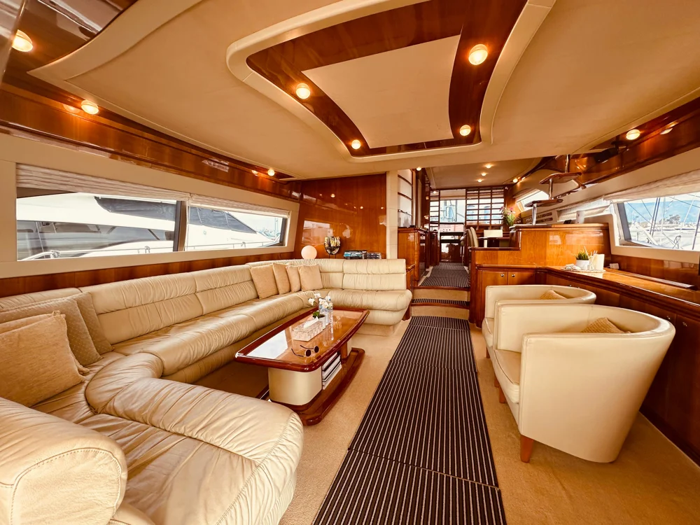 2004 FERRETTI 760 for sale in Athens, Greece, photo 3 of 5