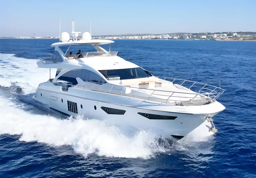 BoatPhoto.coverAlt