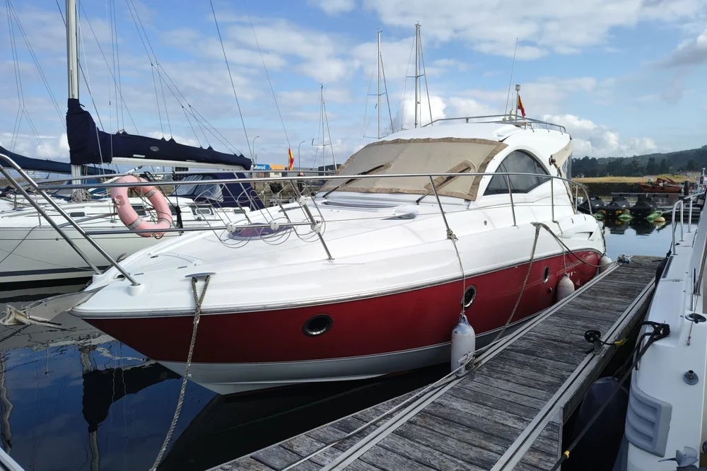 BoatPhoto.coverAlt