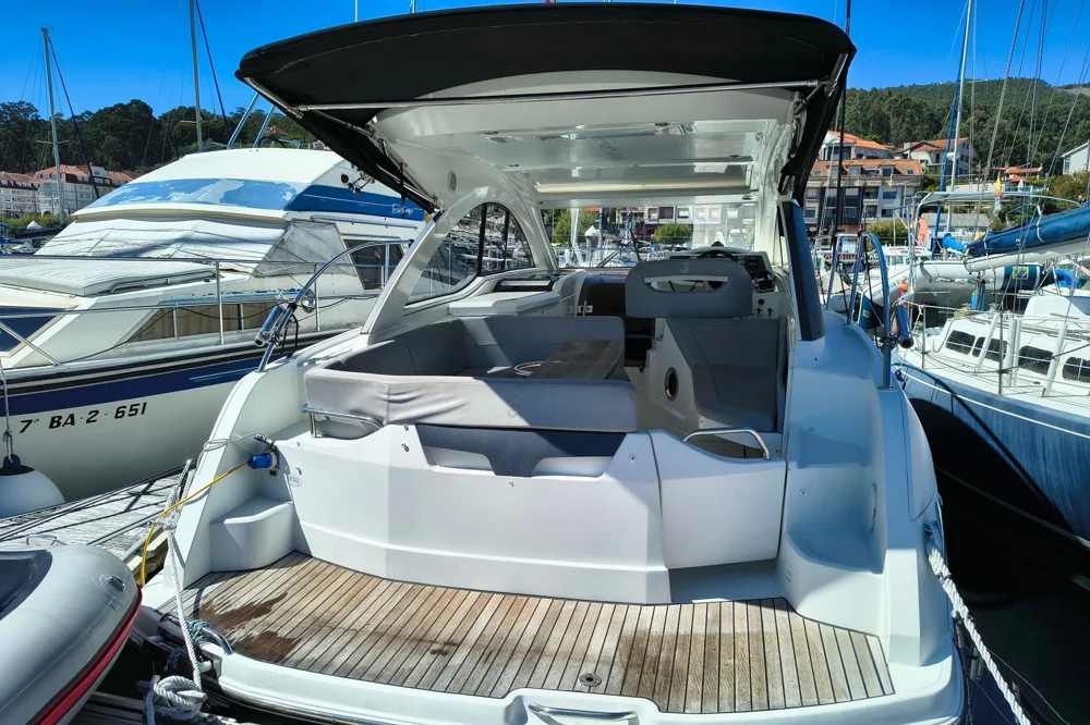 BoatPhoto.coverAlt