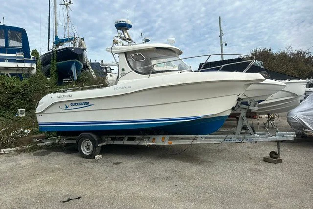 BoatPhoto.coverAlt