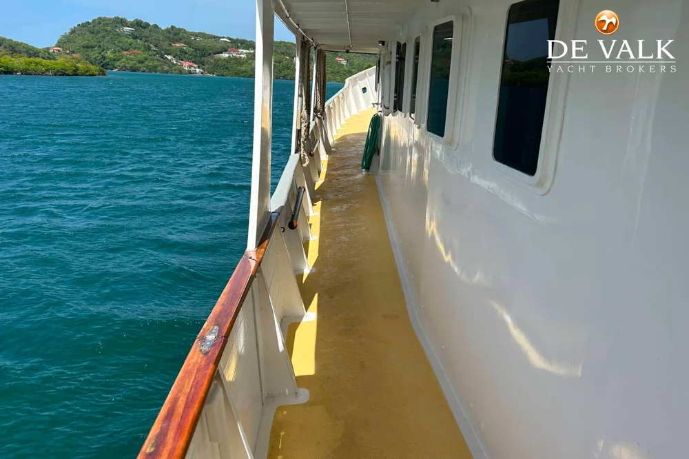 BoatPhoto.alt