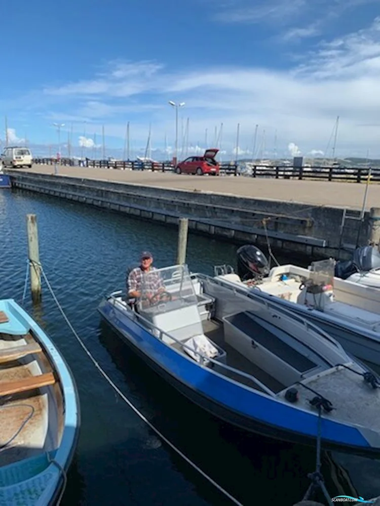 BoatPhoto.coverAlt