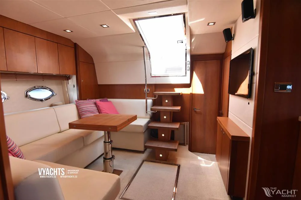 BoatPhoto.coverAlt
