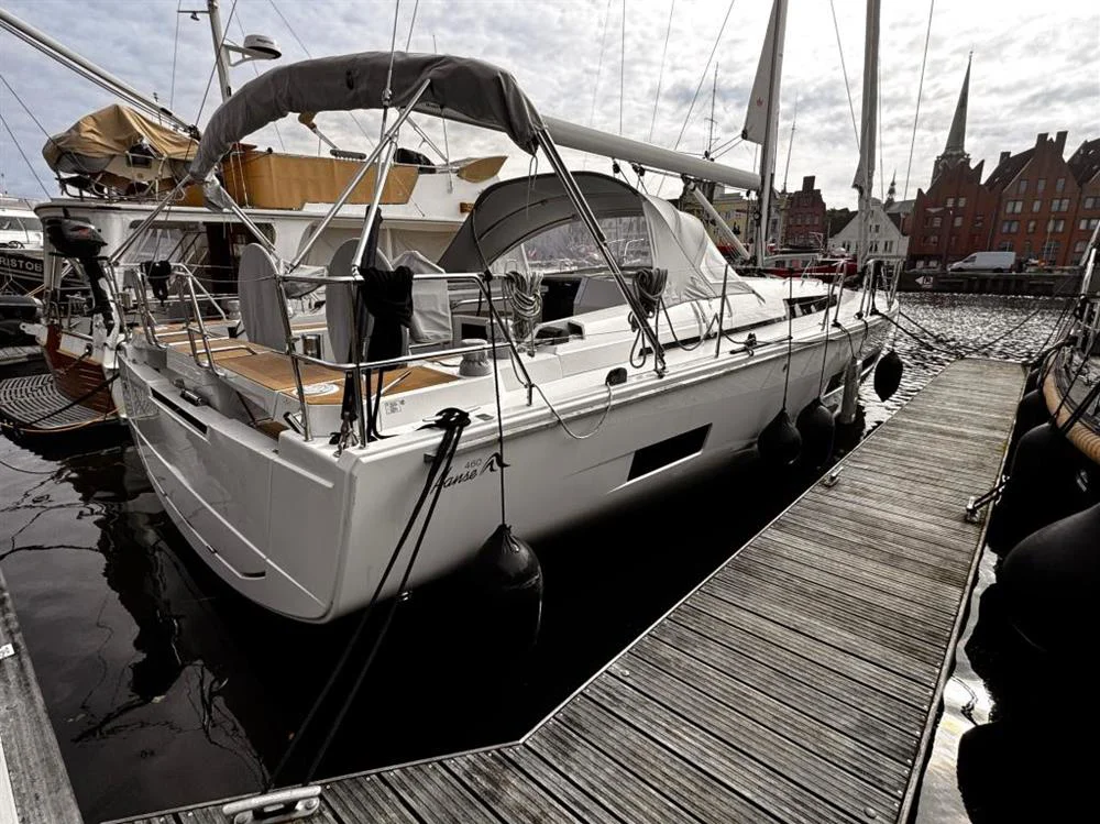 BoatPhoto.coverAlt